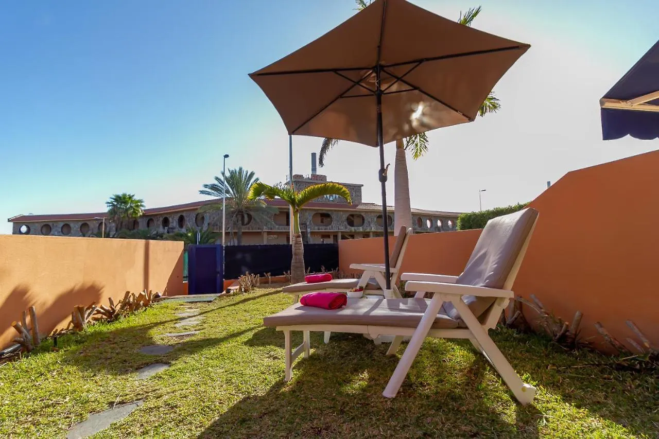 Duplex Meloneras With Free Wifi And Private Garden Villa