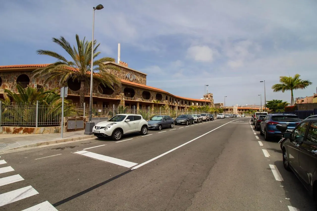 Duplex Meloneras With Free Wifi And Private Garden Villa